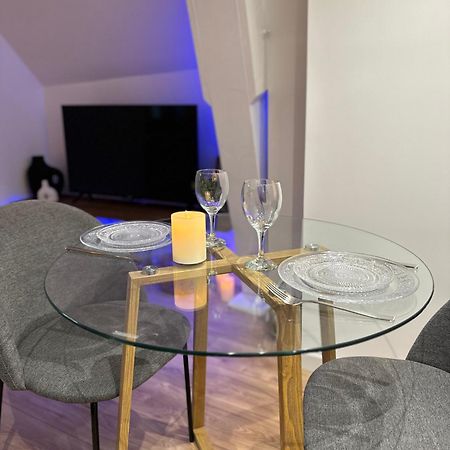 La Suite - Parvis Cathedrale Chartres Exteriér fotografie