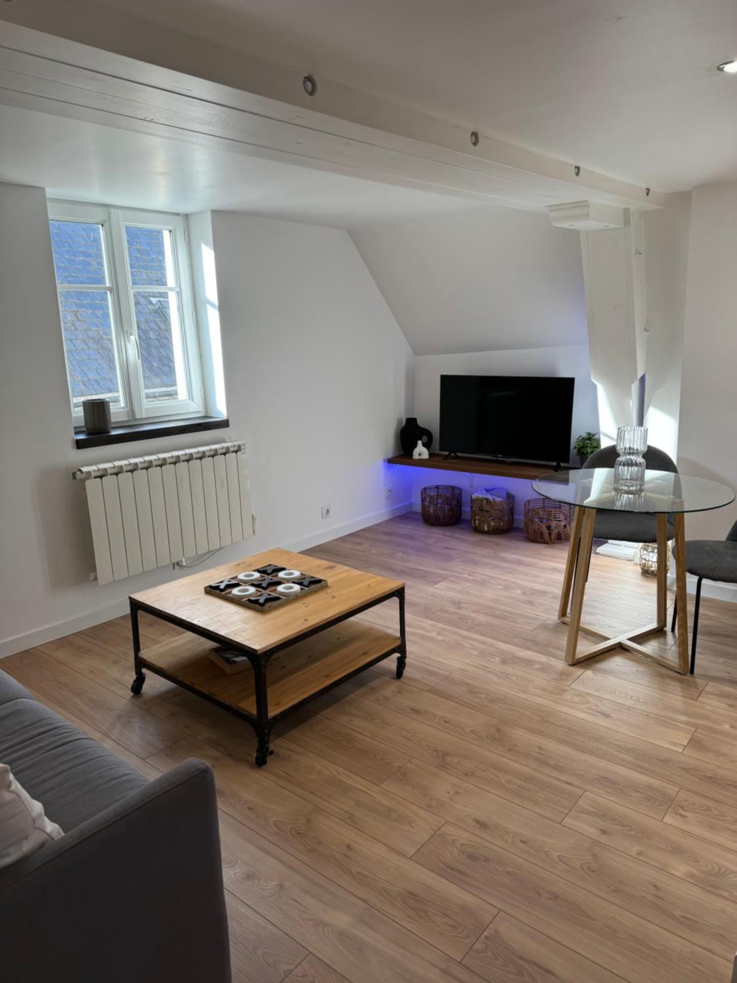 La Suite - Parvis Cathedrale Chartres Exteriér fotografie