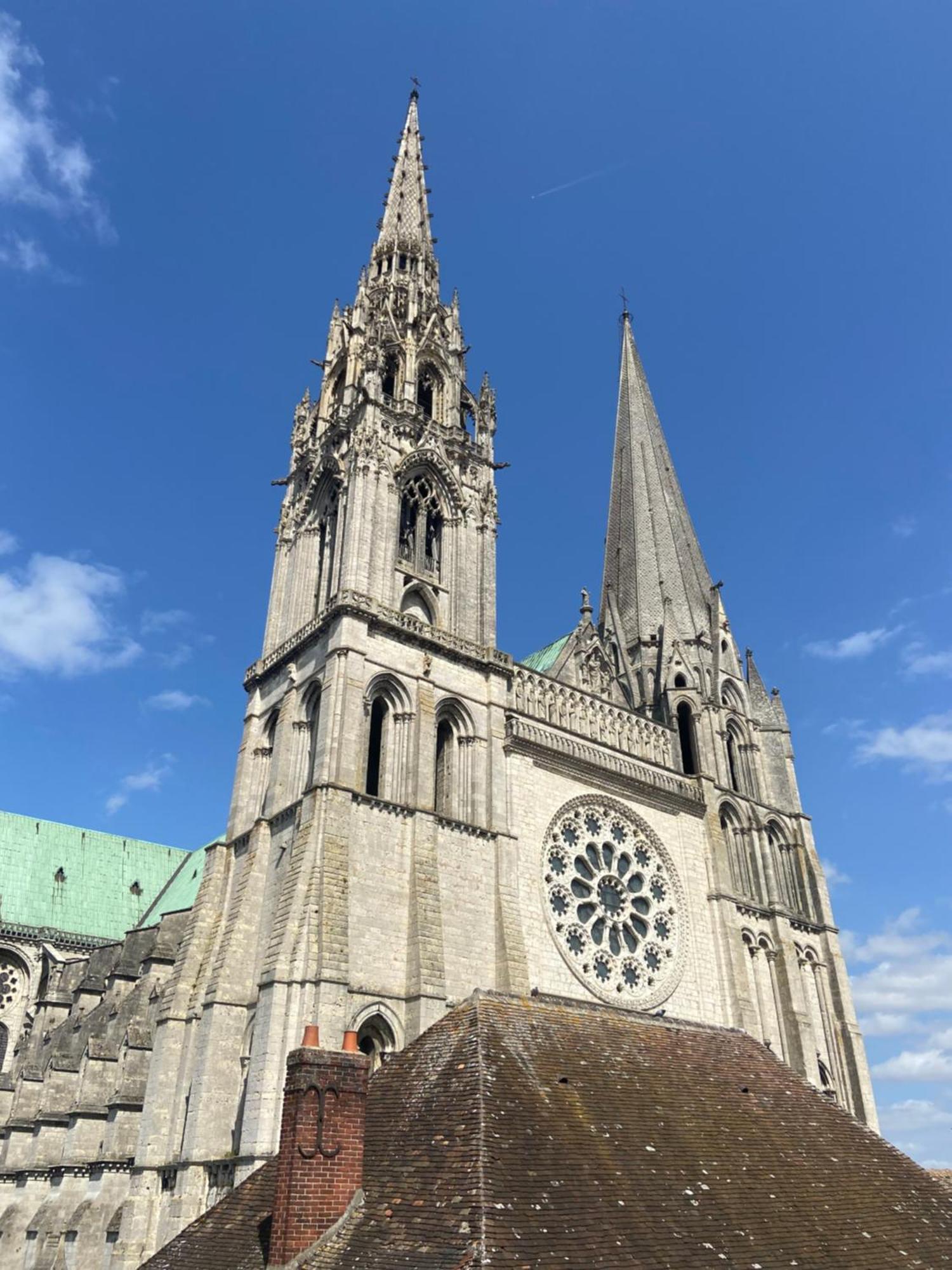 La Suite - Parvis Cathedrale Chartres Exteriér fotografie